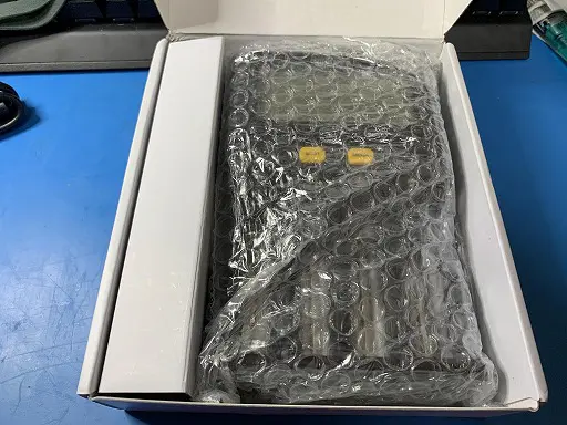ボニック(本体、充電器、取説、)値下げしました 高機能 2次電池充電器 MiBOXER C-4レビュー