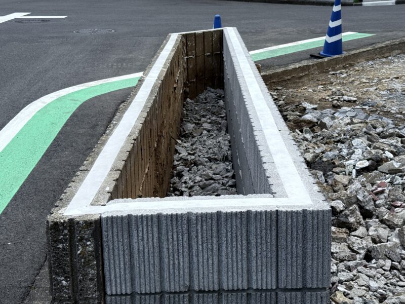 花壇工事 完成