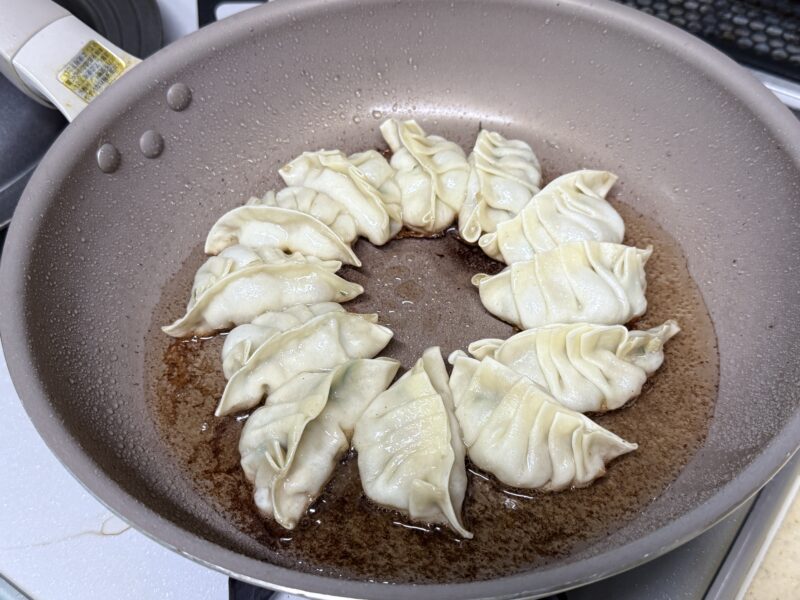 外はカリ!中はフワ! 美味しい餃子の焼き方