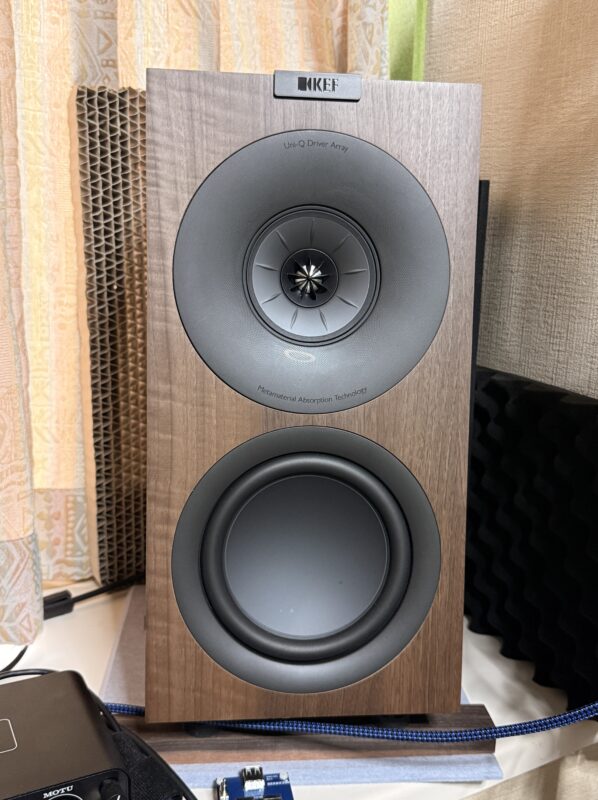 KEF Q Concerto Meta　右