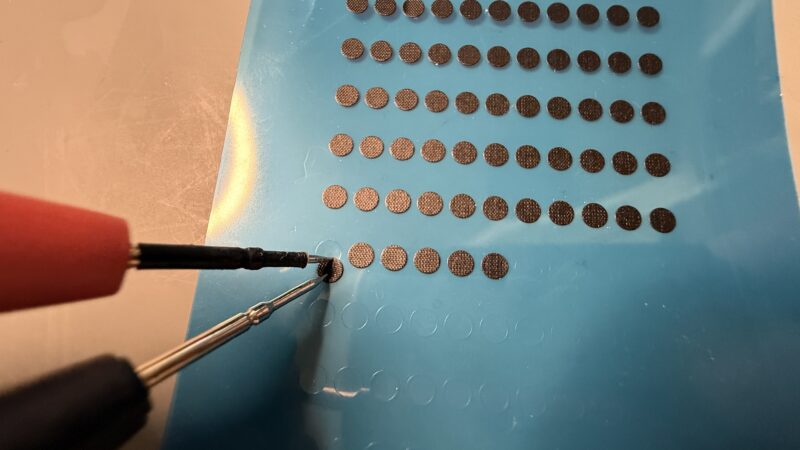 導電性ゴム　抵抗